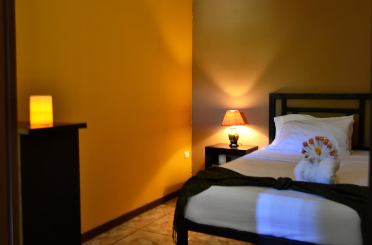 Hotel Casa Aura Cartago Exteriér fotografie