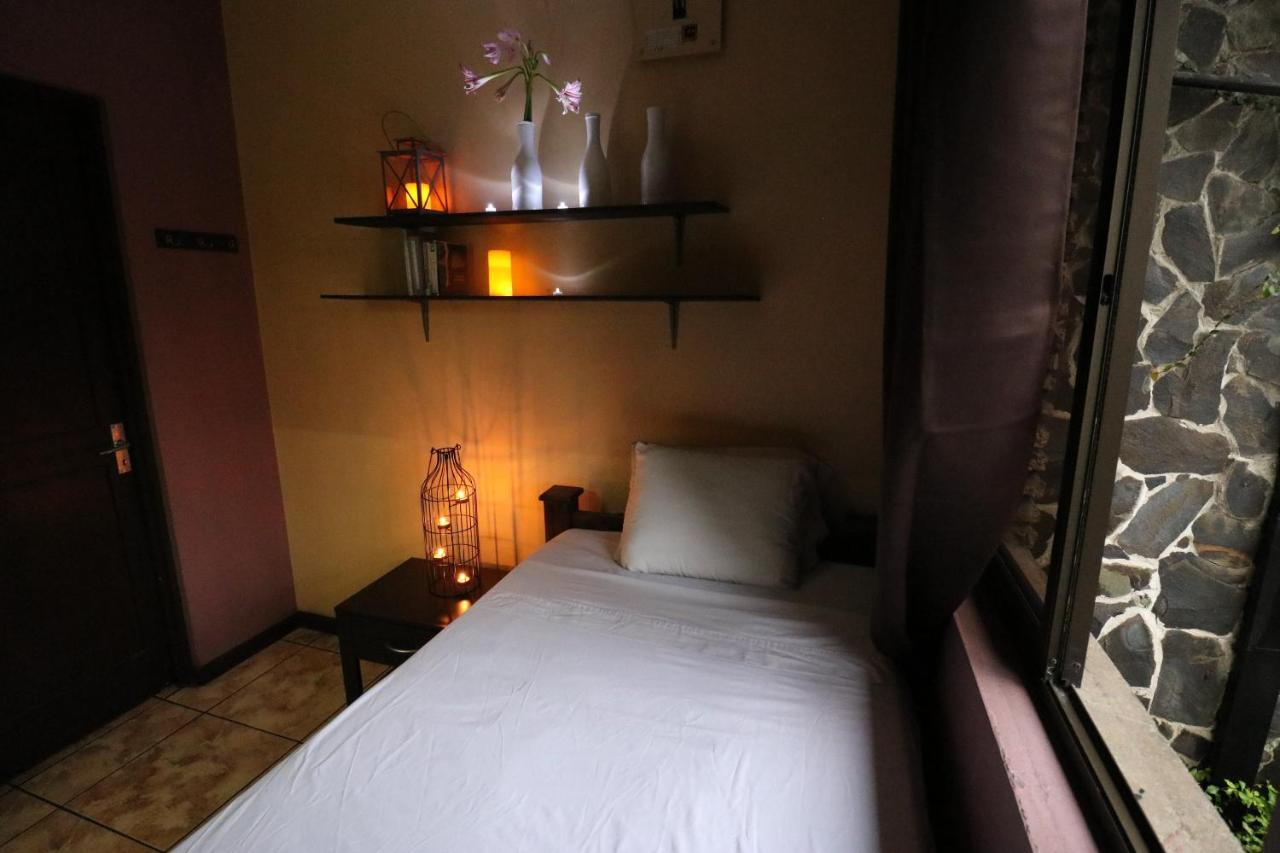 Hotel Casa Aura Cartago Exteriér fotografie