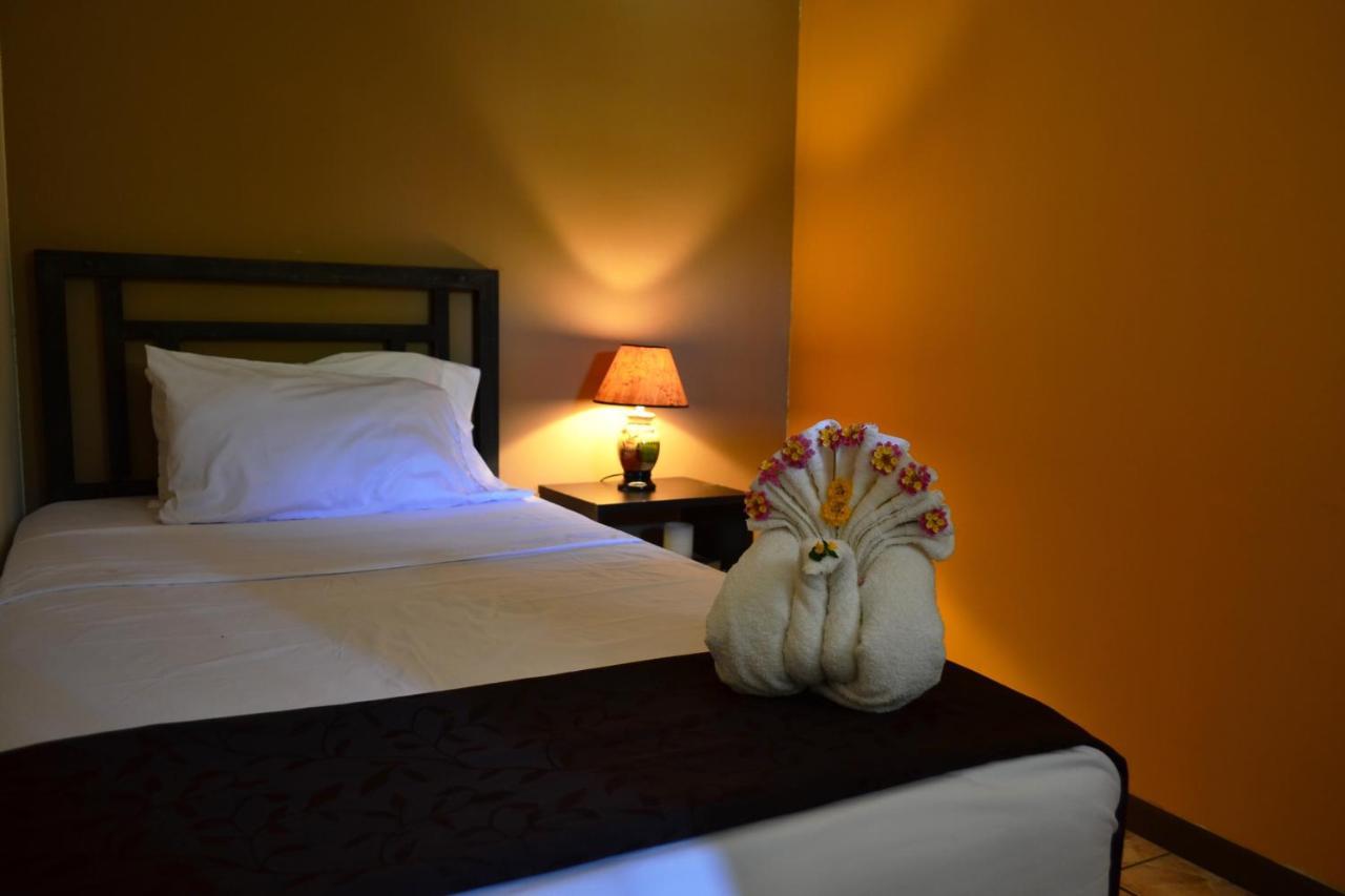 Hotel Casa Aura Cartago Exteriér fotografie